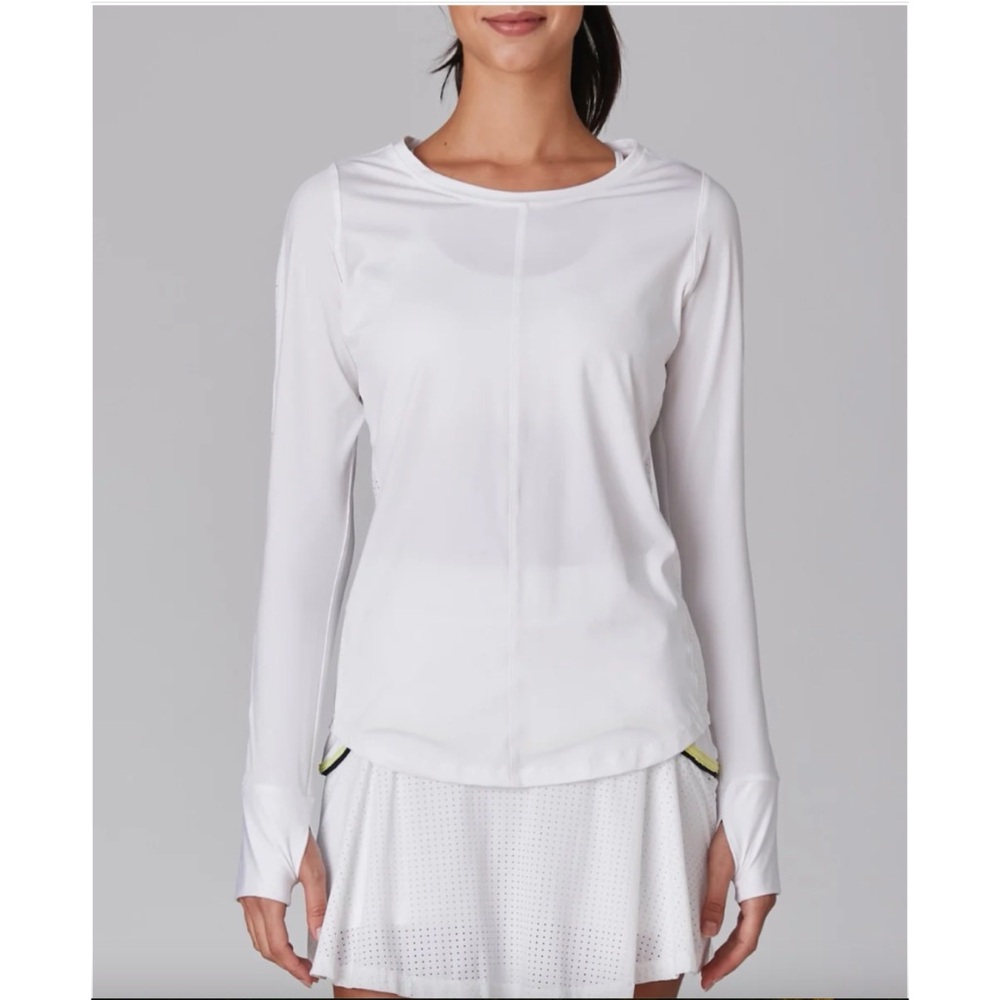 L’ETOILE SPORT Performance The Perforated Long Sleeve Tee in White  Size XS - Picture 10 of 10